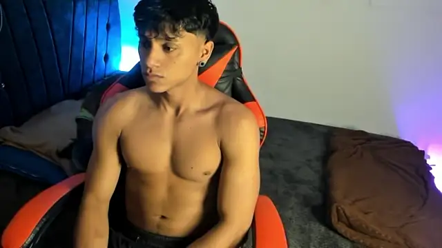 Snapshot of ZYZZ1312 chatting on June 10, 2026, 3:18 am ZYZZ1312 online show from June 10, 2026, 3:18 am