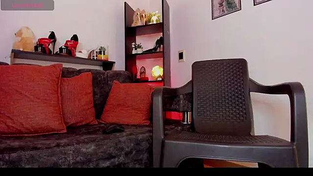 valery 14  online show from April 23, 2026, 7:05 pm