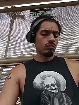 Snapshot of mrredcorn chatting on October 22, 2025, 3:45 pm mrredcorn online show from October 22, 2025, 3:45 pm