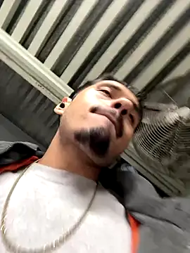 Snapshot of mrredcorn chatting on November 24, 2025, 1:33 pm mrredcorn online show from November 24, 2025, 1:33 pm