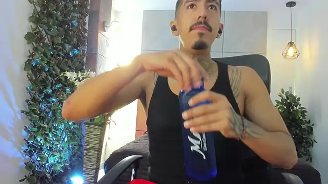 Donovan Desmond online show from April 21, 2026, 7:39 pm