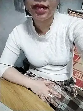 Mie rose online show from March 4, 2026, 1:44 am