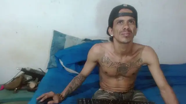 femboy bigcock online show from March 5, 2026, 4:58 pm