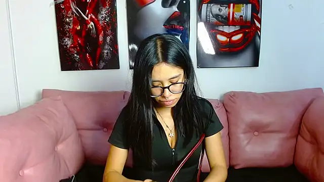 Miahotcs1 online show from March 5, 2026, 2:02 pm