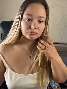 CaramelleSugar  online show from September 24, 2025, 8:17 am