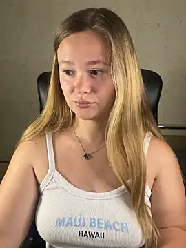 CaramelleSugar  online show from September 25, 2025, 5:27 pm