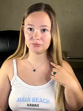 CaramelleSugar  online show from September 27, 2025, 4:12 pm