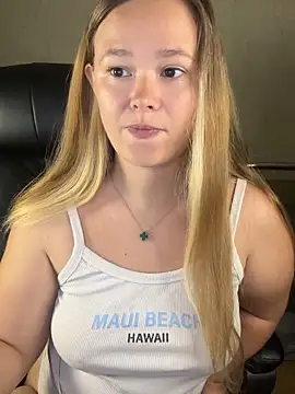 CaramelleSugar  online show from September 28, 2025, 4:12 pm