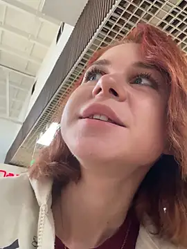 Snapshot of RosieSecret chatting on September 15, 2025, 5:18 am RosieSecret online show from September 15, 2025, 5:18 am