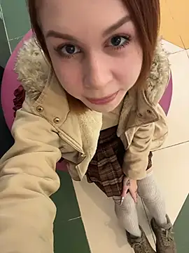 Snapshot of RosieSecret chatting on March 15, 2026, 8:09 am RosieSecret online show from March 15, 2026, 8:09 am