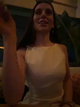 EllyLynn online show from March 7, 2026, 11:46 pm