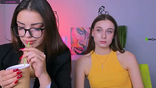 rose style online show from October 3, 2025, 8:33 am