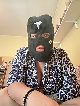 chiaretta loveit online show from April 20, 2026, 12:30 pm