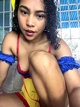 SophieD online show from September 13, 2025, 12:27 pm