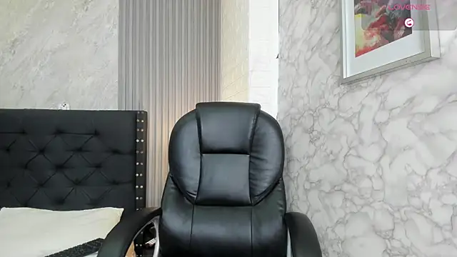 alicy  torres online show from April 8, 2026, 12:16 pm