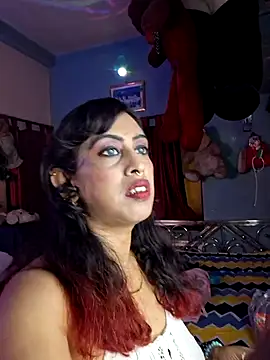 Snapshot of Love_Beauty01 chatting on June 24, 2026, 6:40 pm Love Beauty01 online show from June 24, 2026, 6:40 pm