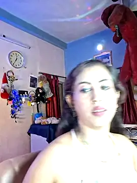 Snapshot of Love_Beauty01 chatting on June 25, 2026, 6:45 pm Love Beauty01 online show from June 25, 2026, 6:45 pm