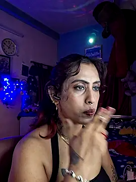 Snapshot of Love_Beauty01 chatting on July 2, 2026, 6:58 pm Love Beauty01 online show from July 2, 2026, 6:58 pm