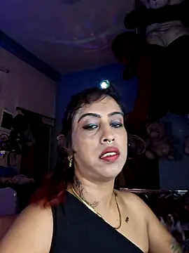 Snapshot of Love_Beauty01 chatting on July 9, 2026, 6:45 pm Love Beauty01 online show from July 9, 2026, 6:45 pm