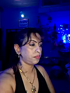 Snapshot of Love_Beauty01 chatting on July 25, 2026, 6:27 pm Love Beauty01 online show from July 25, 2026, 6:27 pm