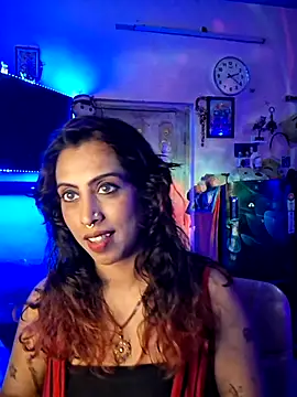 Snapshot of Love_Beauty01 chatting on July 28, 2026, 8:52 pm Love Beauty01 online show from July 28, 2026, 8:52 pm