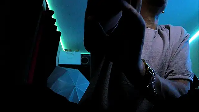 AlphaMasterXxx online show from September 28, 2025, 4:40 am