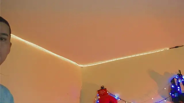 AlphaMasterXxx online show from March 19, 2026, 12:42 pm