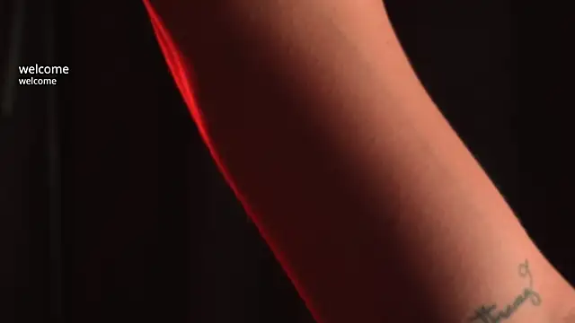 AlphaMasterXxx online show from April 1, 2026, 12:39 pm