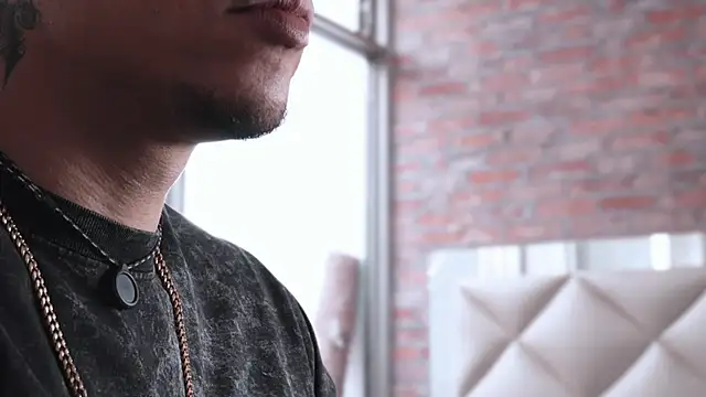 AlphaMasterXxx online show from April 20, 2026, 7:37 pm