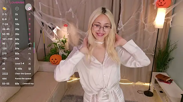 Marry sharp online show from November 1, 2025, 9:28 pm