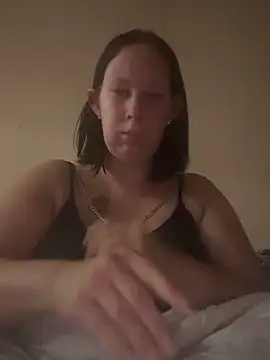 xSiindy95 online show from October 11, 2025, 9:24 pm