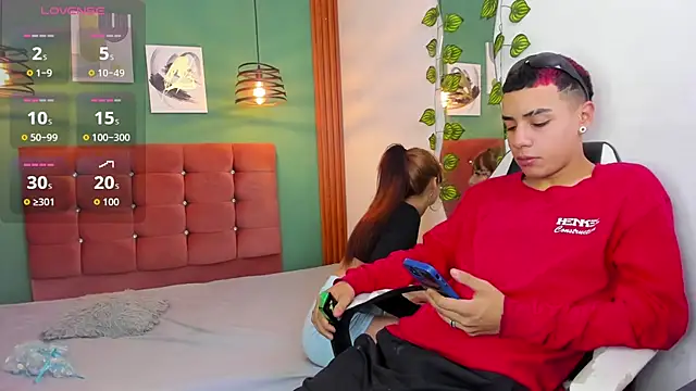 Aisha andy online show from September 12, 2025, 3:28 am