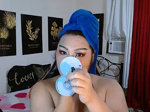 TSbrianaHugeCock online show from November 4, 2025, 8:13 am