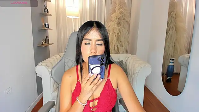 Natalia Leon8 online show from September 19, 2025, 3:41 am