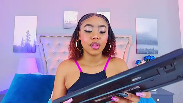 AngelaRoberts online show from January 9, 2026, 3:31 am