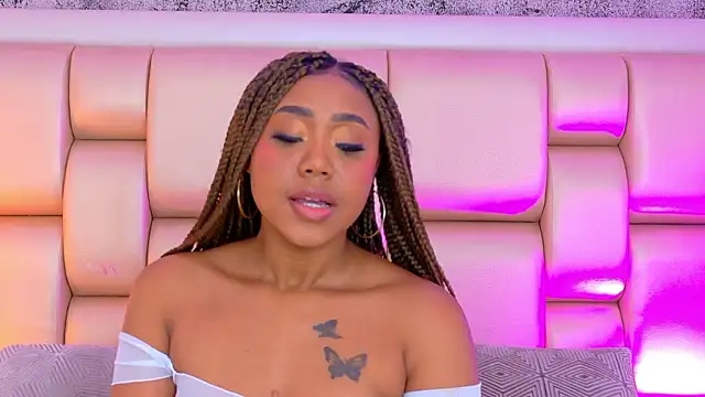 AngelaRoberts online show from March 10, 2026, 8:25 pm