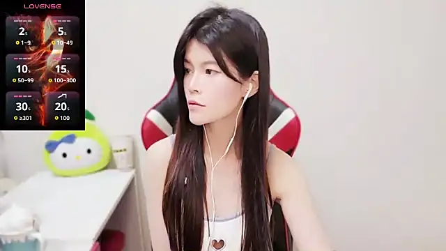 Alina10932 online show from September 9, 2025, 6:46 am