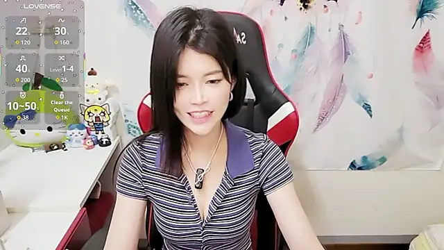 Alina10932 online show from November 24, 2025, 9:20 am