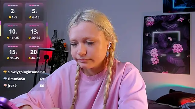 Snapshot of Millie_Vanillies chatting on November 28, 2025, 10:40 am Millie Vanillies online show from November 28, 2025, 10:40 am