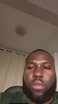 ObeyTheView online show from December 2, 2025, 6:19 am