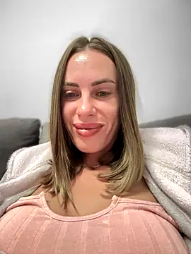  JessyRey  online show from October 3, 2025, 5:59 am