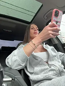  JessyRey  online show from April 2, 2026, 11:30 am