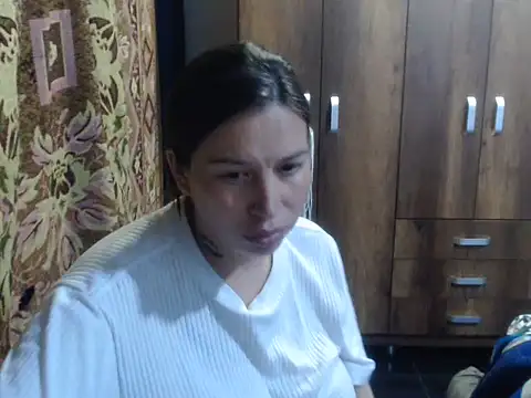 cloequeen15 online show from May 31, 2026, 6:21 am