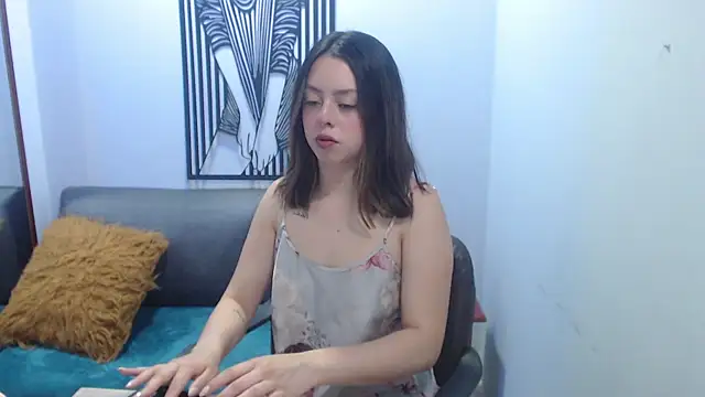 LiaGlow online show from September 13, 2025, 3:56 pm