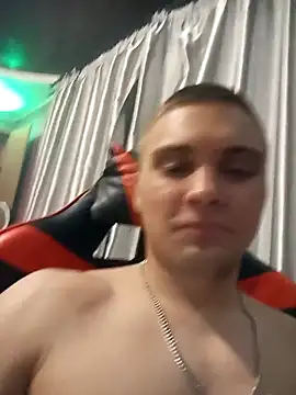 IVANUCHSEX online show from April 20, 2026, 8:21 pm