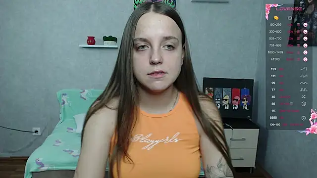 Violetwin online show from September 8, 2025, 3:55 pm