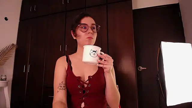 barbyehot online show from April 9, 2026, 10:15 pm