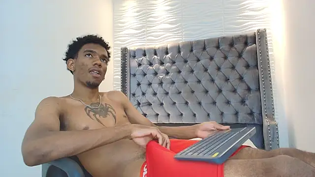 Snapshot of nero_reyd chatting on July 1, 2026, 7:24 pm nero reyd online show from July 1, 2026, 7:24 pm