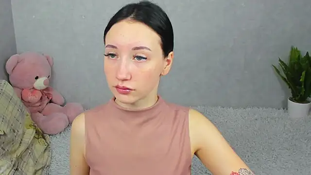 Snapshot of EileenMoores chatting on December 19, 2025, 7:32 pm EileenMoores online show from December 19, 2025, 7:32 pm