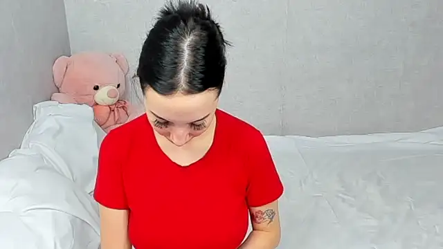 Snapshot of EileenMoores chatting on February 19, 2026, 3:08 pm EileenMoores online show from February 19, 2026, 3:08 pm